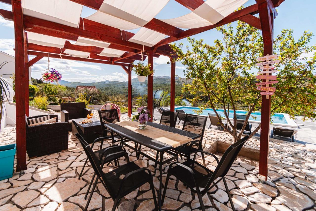 Guest House "The View" - With A Pool Donje Polje ภายนอก รูปภาพ