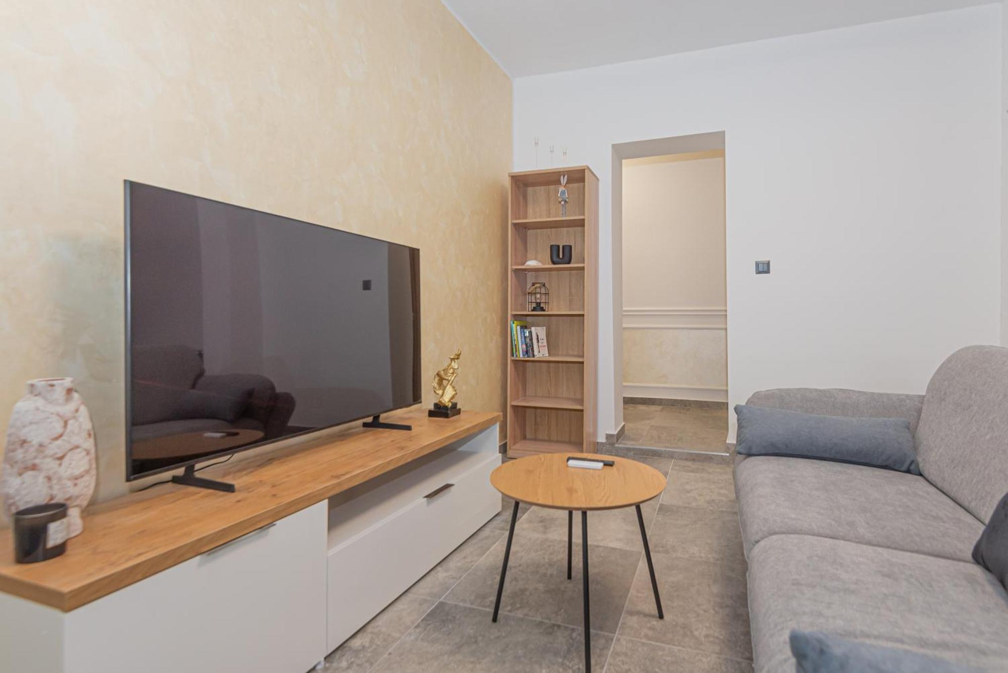 Guest House "The View" - With A Pool Donje Polje ภายนอก รูปภาพ